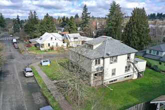 8410 SE 21st Ave in Portland, OR - Building Photo - Building Photo