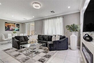 1637 Harvest Pecan Ct in Las Vegas, NV - Building Photo - Building Photo