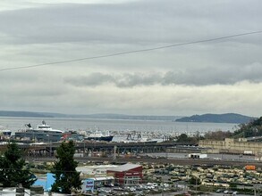 2030 13th Ave W in Seattle, WA - Building Photo - Building Photo