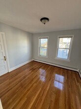 155-157 Howe St-Unit -157 in Methuen, MA - Building Photo - Building Photo