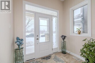 942 Guinness Cres in Ottawa, ON - Building Photo - Building Photo