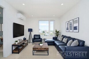 Bedford Avenue in Brooklyn, NY - Building Photo