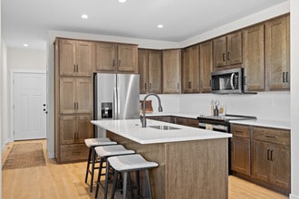 3132 W Laux Dr in Hastings, NE - Building Photo - Building Photo