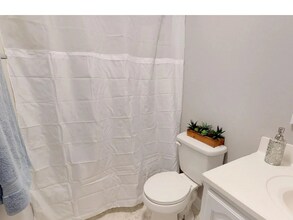 1515 Doncaster Dr in Fayetteville, NC - Building Photo - Building Photo