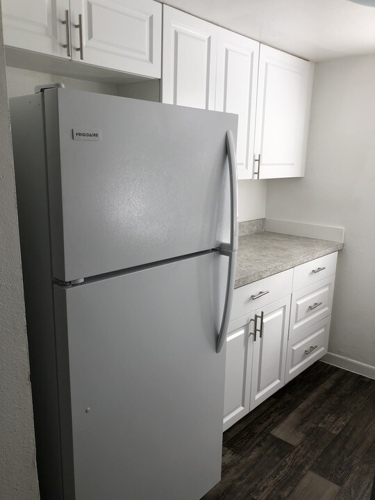 1510 E 127th Ave in Tampa, FL - Building Photo