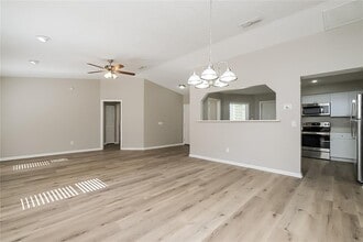 2301 Willow Branch Ave in Lutz, FL - Building Photo - Building Photo