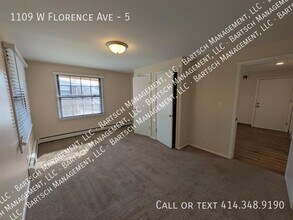 1109 W Florence St in Whitewater, WI - Building Photo - Building Photo