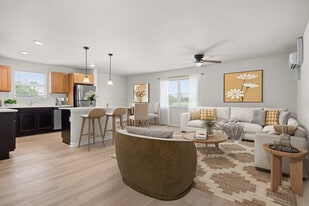 Spanish Moss Eco Apartments in Sebring, FL - Building Photo