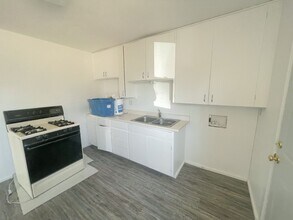 102 9th St in Ogden, KS - Building Photo - Building Photo