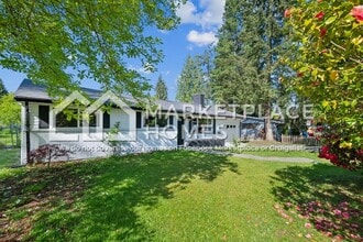 4607 237th Pl SW in Mountlake Terrace, WA - Building Photo - Building Photo