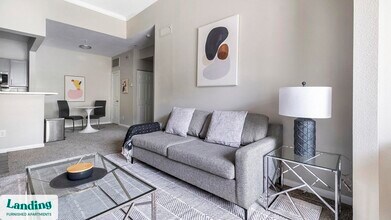 2500 Woodland Park Dr in Houston, TX - Building Photo - Building Photo
