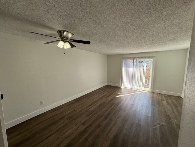 2105 Giuffrias Ave in Metairie, LA - Building Photo - Building Photo