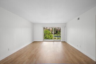 31348 W Nine Dr in Laguna Niguel, CA - Building Photo - Building Photo