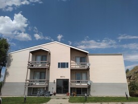 620 7th St Apartamentos