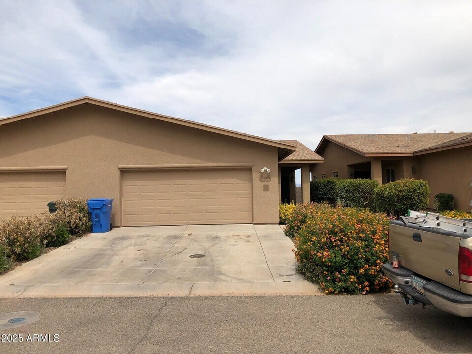 2218 Las Brisas Way in Sierra Vista, AZ - Building Photo