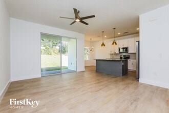 670 E Goodrich Dr in Deltona, FL - Building Photo - Building Photo