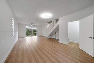 2267 Cordoba Bend in Weston, FL - Building Photo - Building Photo