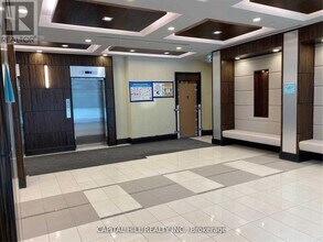 349 Rathburn Rd W in Mississauga, ON - Building Photo - Building Photo