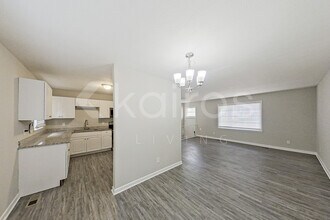 6537 St Louis St in Fayetteville, NC - Building Photo - Building Photo