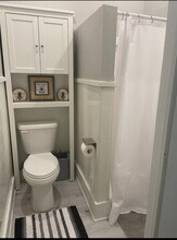 903 N Jefferson St, Unit Apt 1 in Beeville, TX - Building Photo - Building Photo