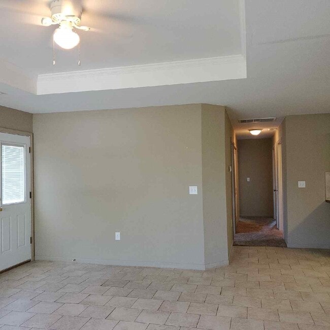 524 W Gay St in Warrensburg, MO - Building Photo - Building Photo