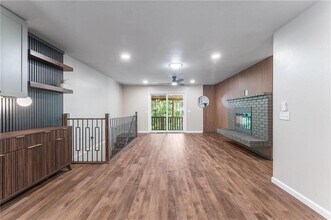 4 Gretchen Ln in Bella Vista, AR - Building Photo - Building Photo