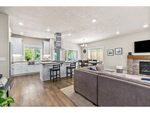 3740 Rockcress Rd in Eugene, OR - Building Photo - Building Photo