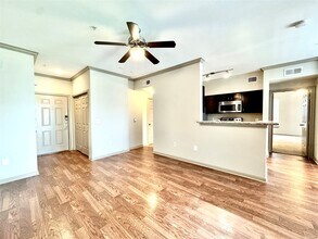 702 Hadley St in Houston, TX - Foto de edificio - Building Photo