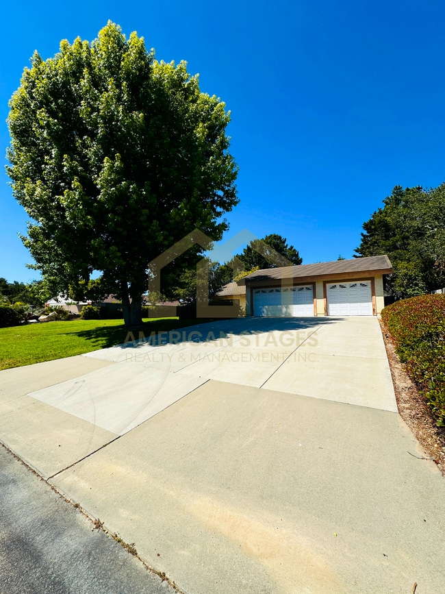 1121 Pellham Dr in Lompoc, CA - Building Photo - Building Photo