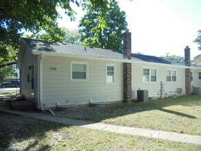 1808 W Ridgeland Ave in Waukegan, IL - Building Photo - Building Photo