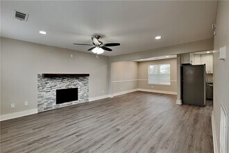 104 Silvergrass Dr in Dallas, GA - Building Photo - Building Photo