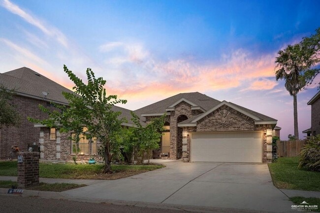 property at 5 Bunting Ln