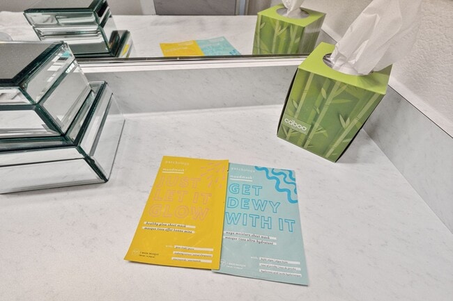 250 Jackson Creek Dr in Jacksonville, OR - Building Photo - Building Photo