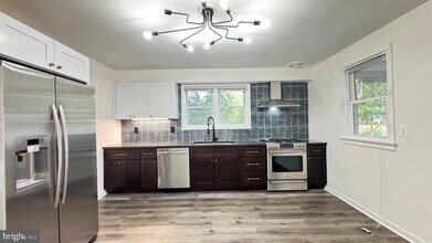 9 E Somerdale Rd in Somerdale, NJ - Building Photo - Building Photo