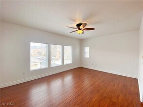 10701 Pappas Ln in Las Vegas, NV - Building Photo - Building Photo