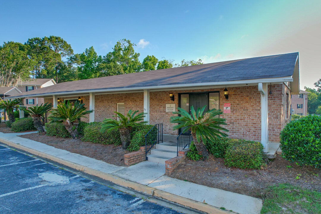 South Pointe in Hanahan, SC - Foto de edificio