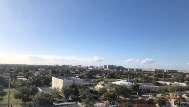 4242 NW 2nd St in Miami, FL - Building Photo - Building Photo