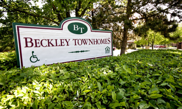 Beckley Townhomes in Columbus, OH - Building Photo