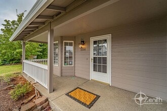 10404 NE 65th Ave in Vancouver, WA - Building Photo - Building Photo