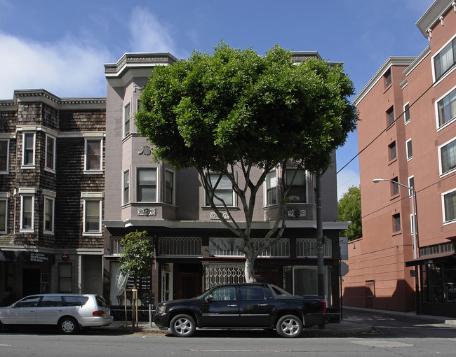 225-235 Gough St in San Francisco, CA - Foto de edificio - Building Photo