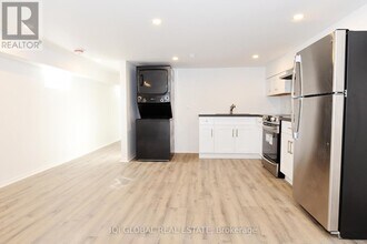 2509-2509 Dufferin St in Toronto, ON - Building Photo - Building Photo