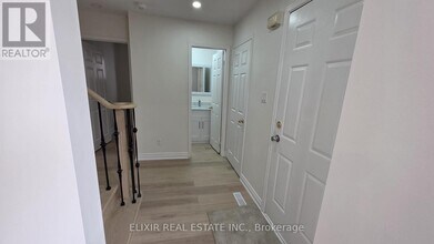 41 Blair Crescent in Barrie, ON - Building Photo - Building Photo