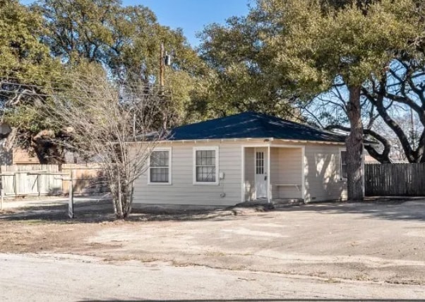 property at 203 4th St