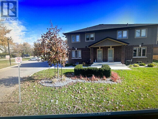 204-204 Beechwood Dr in Lakeshore, ON - Building Photo - Building Photo