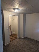1708 E Millard St in Johnson City, TN - Building Photo - Building Photo