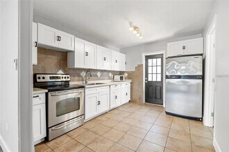 725 Strain Blvd in Lakeland, FL - Building Photo - Building Photo