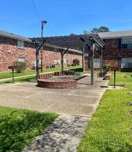 1701 Lobdell Ave in Baton Rouge, LA - Building Photo - Building Photo