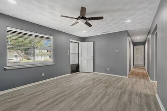 1704 Foster Dr in Arlington, TX - Building Photo - Building Photo