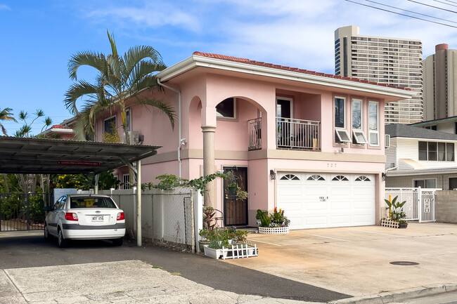 725 and 727 Hausten St Condominiums in Honolulu, HI - Building Photo - Building Photo