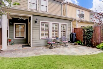 1327 Prince St in Houston, TX - Building Photo - Building Photo